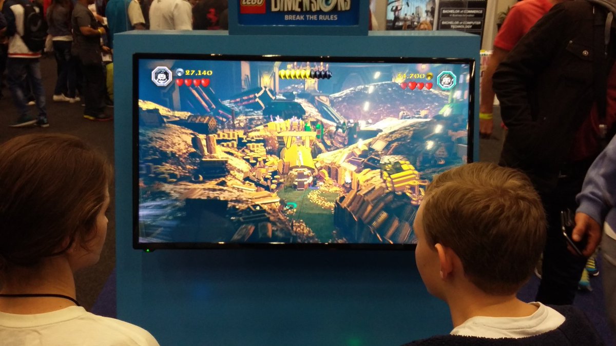 TrebleGroup's tweet photo. Star Wars, Jurassic World, Batman, Lord of the Rings... #BreakTheRules with @LEGODimensions at @EGESA_Expo #egeXperience https://t.co/4XTr8r8PHW