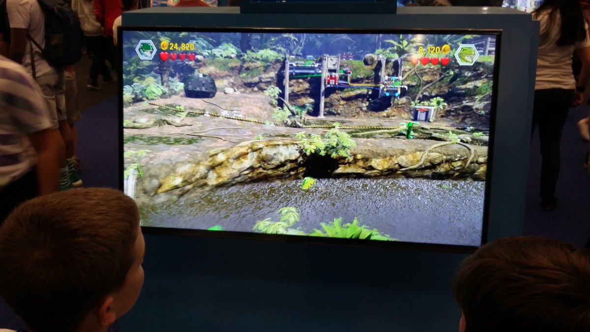 TrebleGroup's tweet photo. Star Wars, Jurassic World, Batman, Lord of the Rings... #BreakTheRules with @LEGODimensions at @EGESA_Expo #egeXperience https://t.co/4XTr8r8PHW