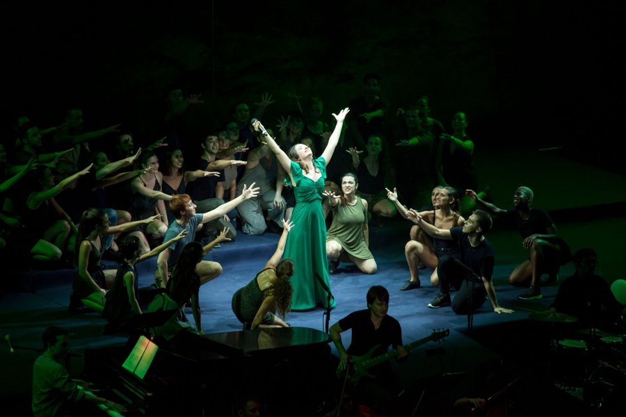 carlesesteban's tweet photo. @Teatralnet @daniel_angles 🔜 Les noves promocions pugen fort. #NitdeMusicals #ElRelleu #RememberMyName https://t.co/VQ5uW0KsbC