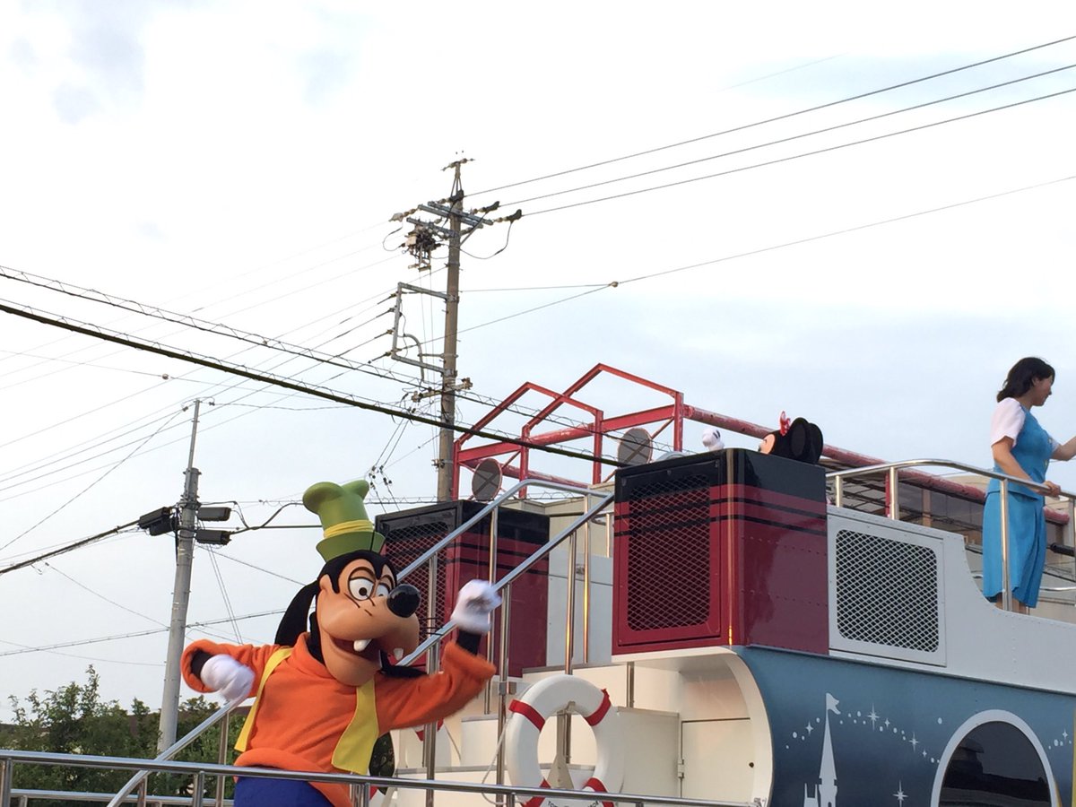 Disney_Journey's tweet photo. 僕の地元(碧南)が夢の国になりました。
我らがスーパースターを撮れなかったのが無念… https://t.co/ReVZg9seYu