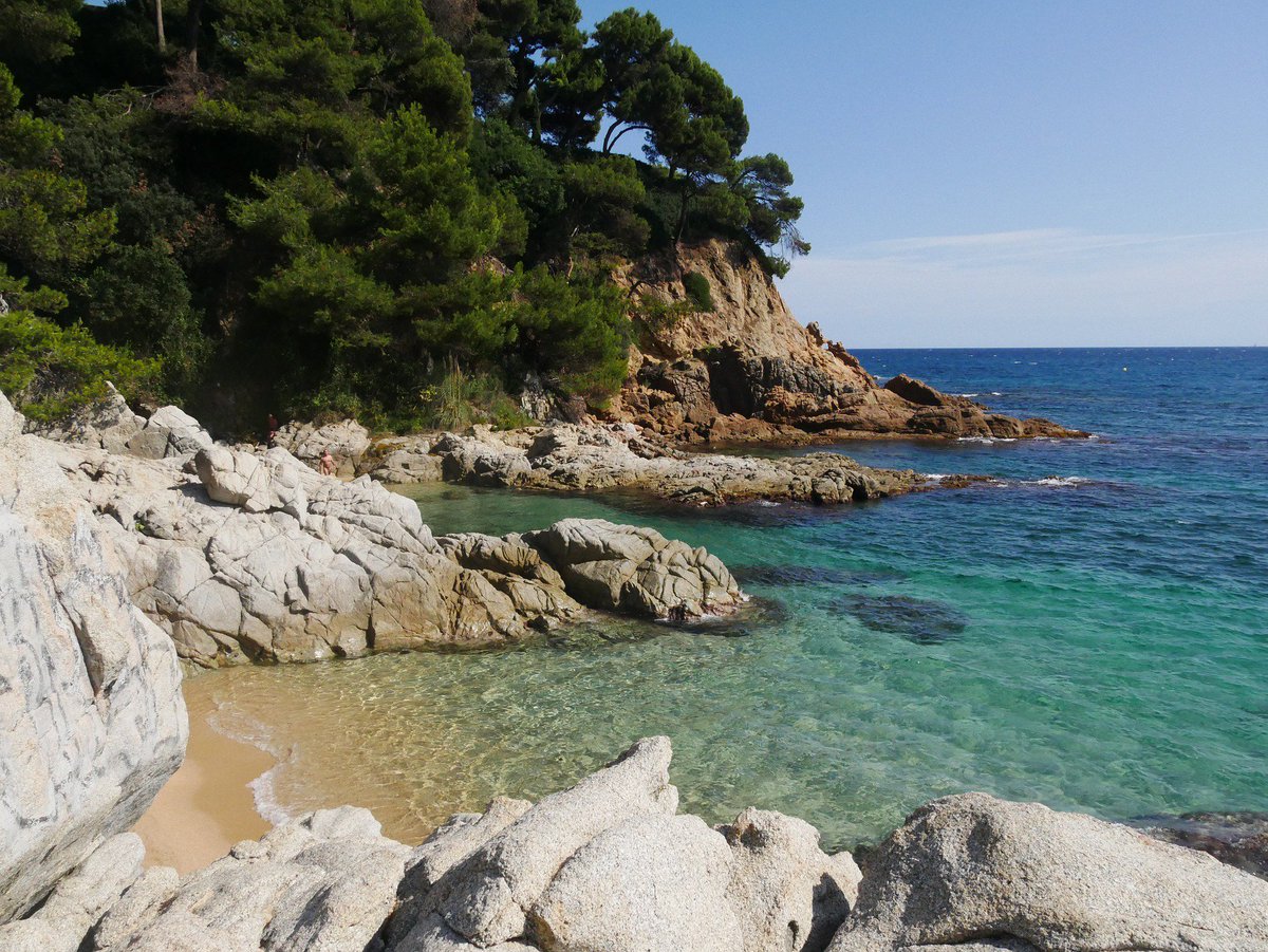 Tripeasel_'s tweet photo. Looking for a Mediterranean getaway? Then look no further we’ve got you covered! For expert advice visit #tripeasel #travel #CostaBrava https://t.co/OkRp2tMttQ