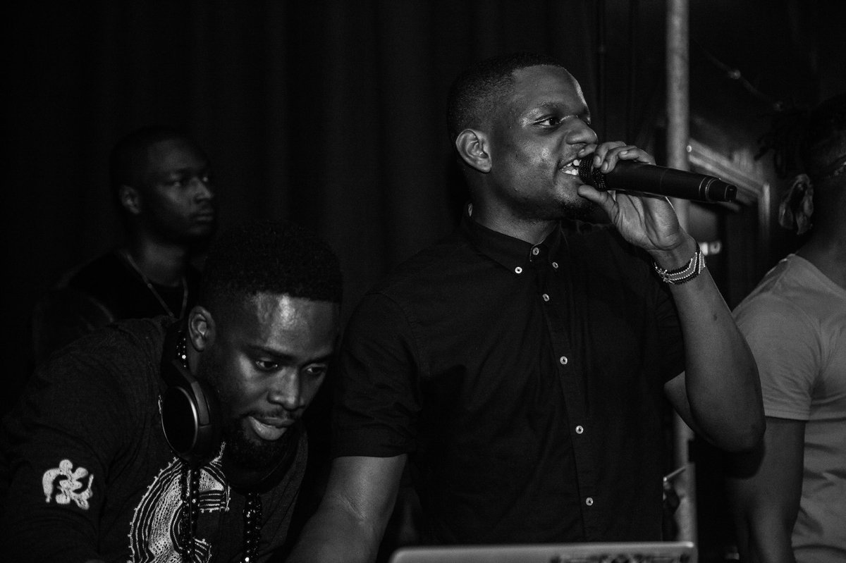 DJ_TUNEZ's tweet photo. #LDOSLONDON w/ The Block! 🏆@MaleekBerry @JulsOnIt @legendurybeatz & myself #TheNewWave 🌊🌊🌊 https://t.co/mX9bEoyYg6