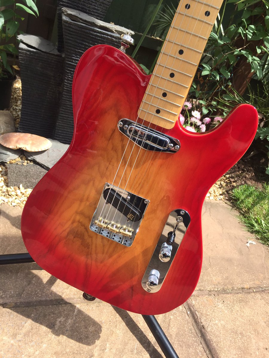 DAVEYGUITARS's tweet photo. https://t.co/RkdG1UQmSN