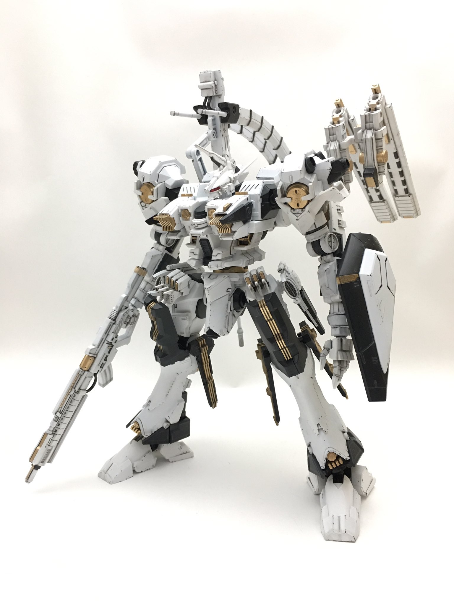 アーマードコア　ホワイトグリント、ノブリスオブリージュ　セット アーマードコア ホワイトグリント ＆ノブリス・オブリージュ