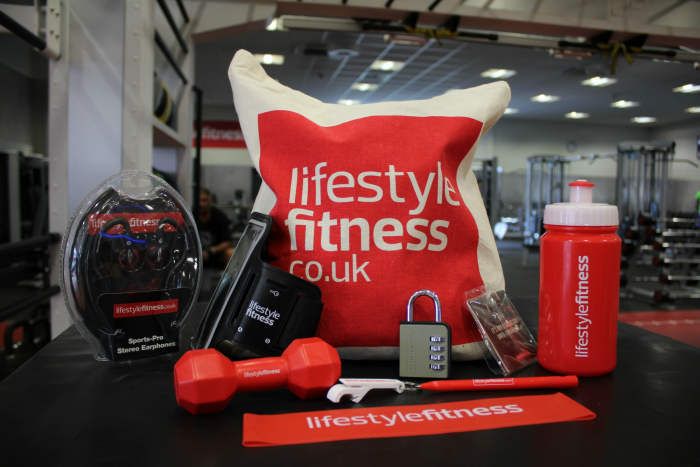 lifestyle_fit's tweet photo. Don't forget to FOLLOW AND RETWEET for a chance to win a Lifestyle Fitness goodie bag! Winner announced on Monday 31st July!  👀🏋️‍♀️ #win https://t.co/X0jj1mcmMf