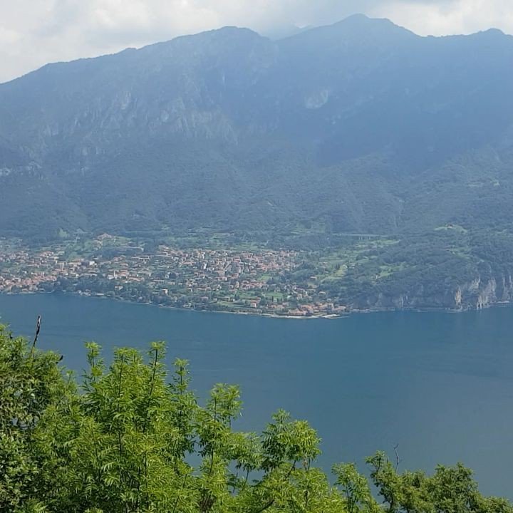 grachia12's tweet photo. Lake como italy #holidayitaly #qualittime #billagio https://t.co/apVI69PPTh https://t.co/H1FgsMqi7s