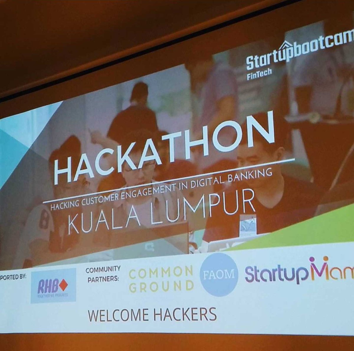 jolee8's tweet photo. Ambition lives here @ #Finhackaton for customer engagement in #digitalbanking
#DigitalTransformation #hackathon #digitalrhb #rhbinnovation https://t.co/yUfEJ0sM6t