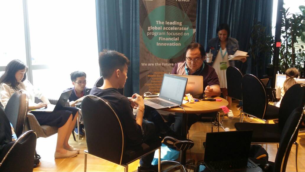 jolee8's tweet photo. Ambition lives here @ #Finhackaton for customer engagement in #digitalbanking
#DigitalTransformation #hackathon #digitalrhb #rhbinnovation https://t.co/yUfEJ0sM6t