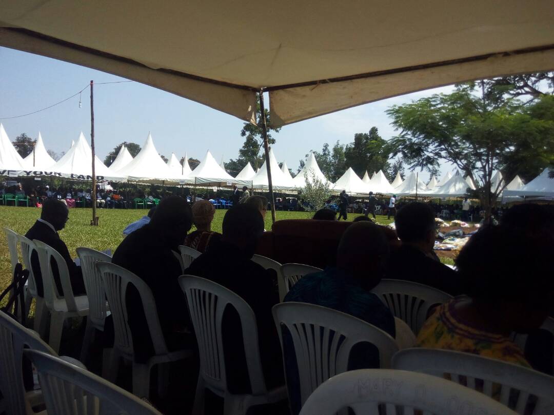 hansebuliba's tweet photo. Past RI president Sabore all way from India eulogising Sam Owori in Kidera Tororo https://t.co/CYgOOI98fg