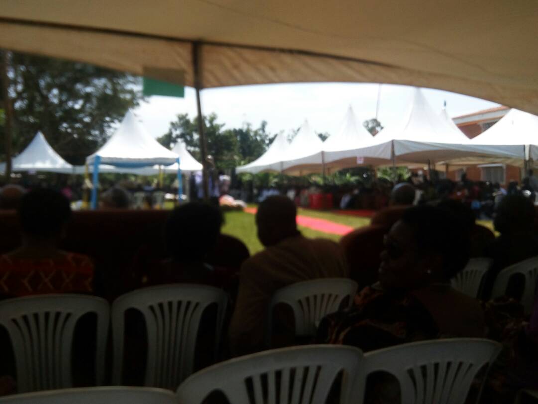 hansebuliba's tweet photo. Past RI president Sabore all way from India eulogising Sam Owori in Kidera Tororo https://t.co/CYgOOI98fg