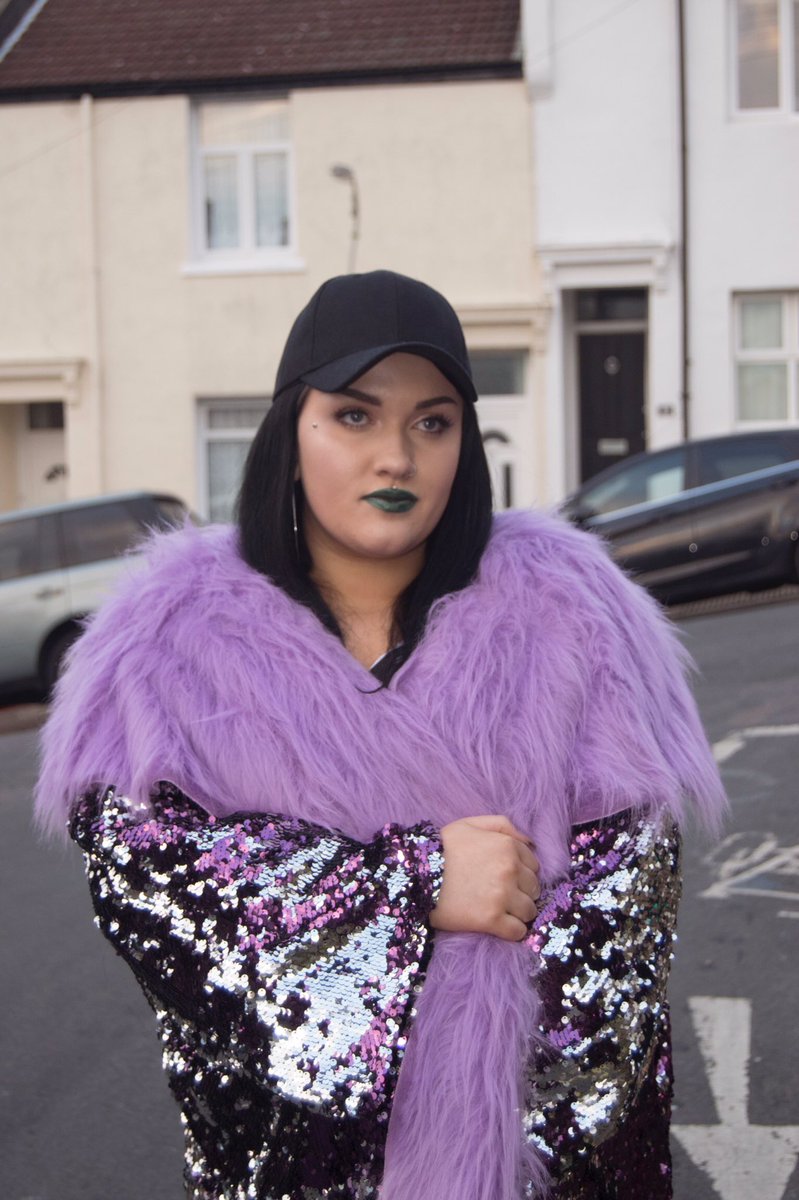 itsmejazminlee's tweet photo. β¨ RESTOCK ALERT! β¨ Purple, Green & Raimbow Kimonos are back in stock!! Shop now via https://t.co/lECbvLxtwz πβ¨πβ¨ #plusequals #plussize https://t.co/La5CivfCck