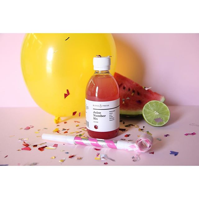 Fingers crossed the sun might peek through today ☀️  come and find us on <a href="/Broadway_Mkt/">Broadway Market, E8</a> for a dose of sunshine with Juice Number 6 - Shine 🍉🍋