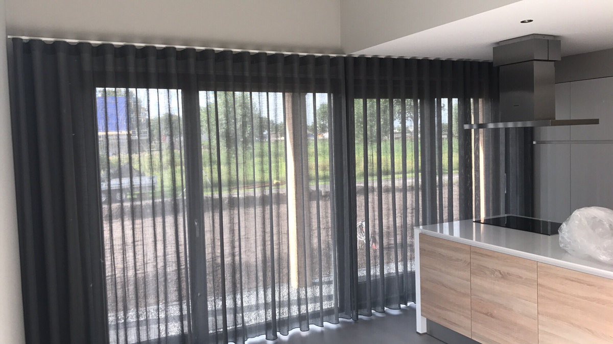 Wat hebben we weer mooie #wave #gordijnen op mogen hangen op plan het meer #IJsselmuiden <a href="/JustCurtains/">JC confectie JC collectie</a>