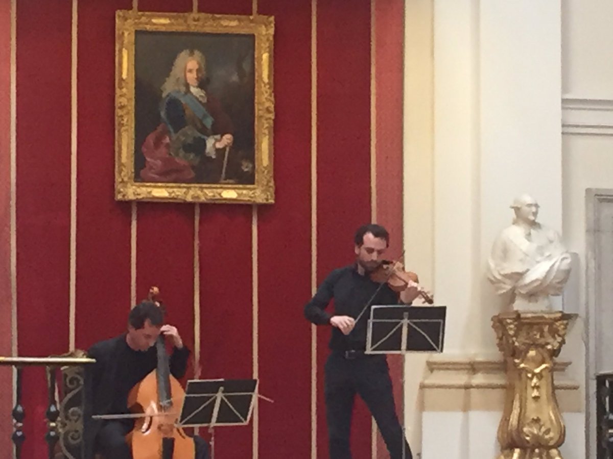 lazav1's tweet photo. #realacademiadesanfernando en el concierto Divina Mysteria de Thor Jorgen y Pavel Almilcar, @EmbaMexEsp @IMEXEsp @PabloSRaphael  #40MexEsp https://t.co/kgaolgDz9b
