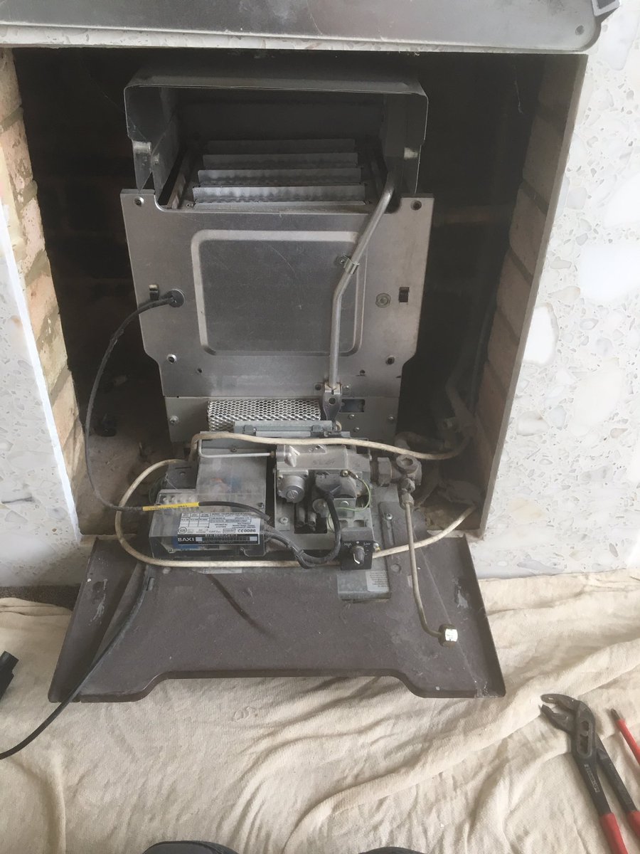 Saturday afternoon fun! 😀#weekendwarrior #boiler service #chelmsford