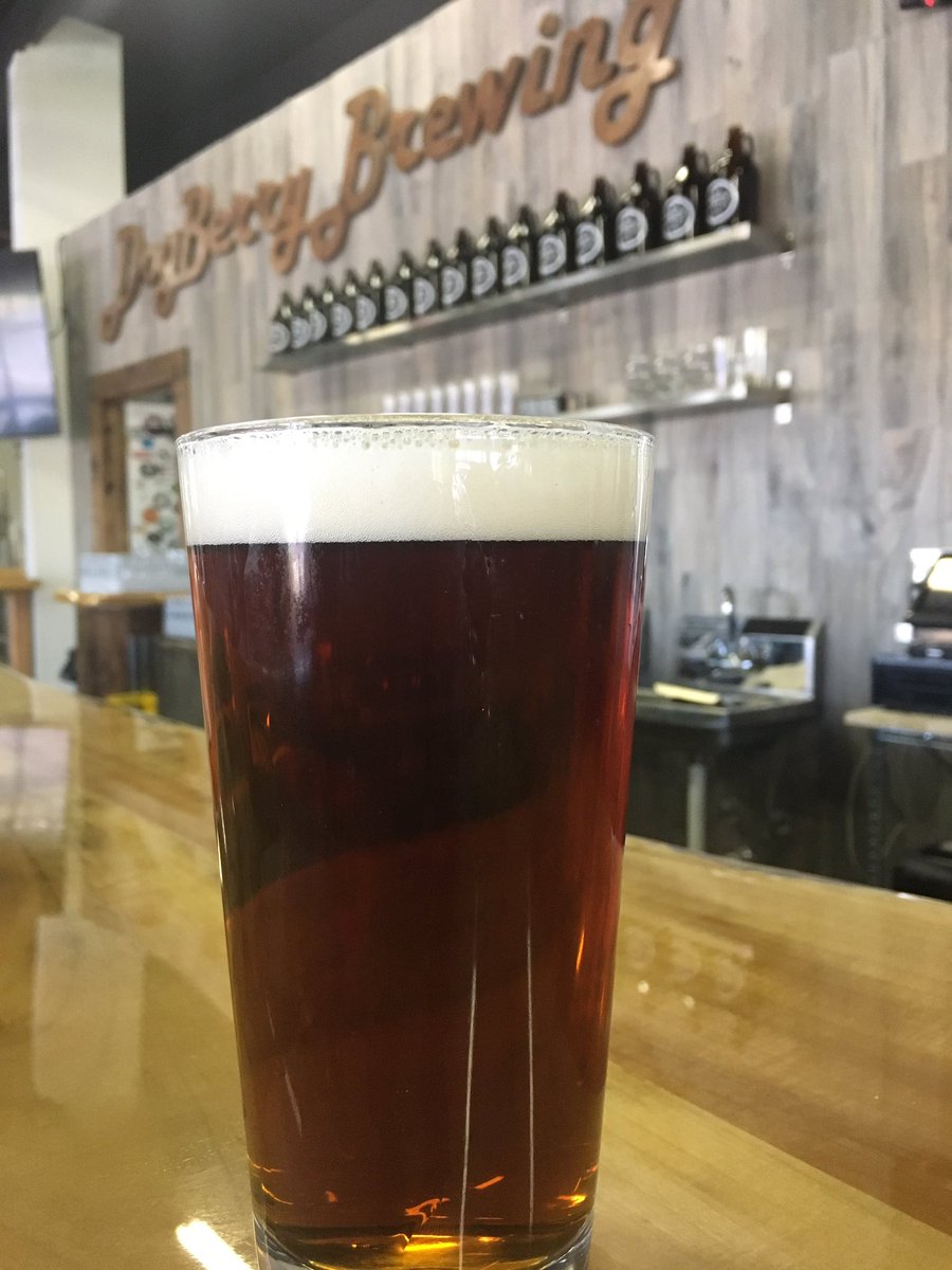 DogBerryBrewing's tweet photo. What a beautiful day for beer! 12-11pm, @TheChiliHut innthe lot for dinner! &amp; big farewell to @MitchellWilhelm his last night pouring for u! https://t.co/j45NvL31Lu