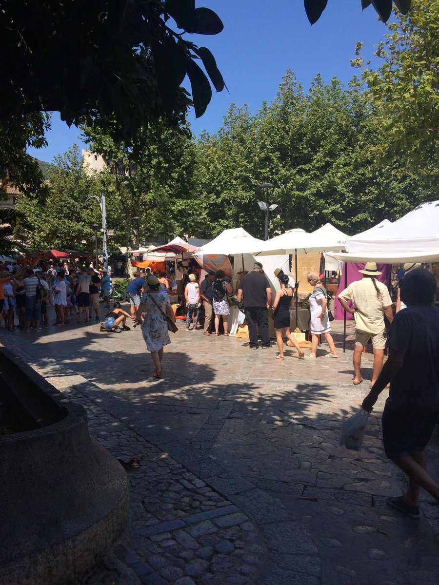 RakelSanchezC's tweet image. Hoy hemos estado con el SG @ToniFuster1978 apoyando a la junta local del PP de #Sóller Enhorabuena #CarlosSimarro y equipo! @DarderRosell 👏😊