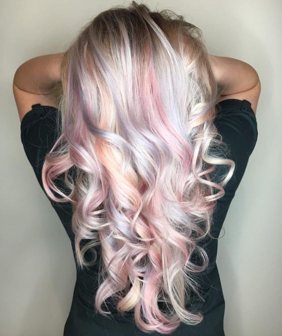 Kristin_Elyce's tweet photo. Fantasy hair..a do or a don't? #AtlantaHairstylist #ArtistryBuckhead #uniquehaircolor https://t.co/FEMoiZFAeS