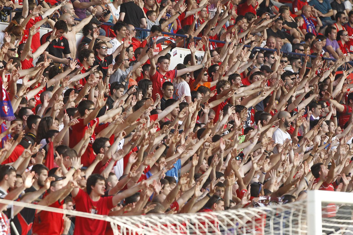 Osasuna's tweet photo. 🎶 Dicen que estamos locos de la cabeza... 🎶 
¡Ya somos 13.000 💗! 👏 👏 
#LaPasiónContinúa #GrinakBadirau 
¡Gracias! Eskerrik asko! #Osasuna https://t.co/5tF9pCtNeE