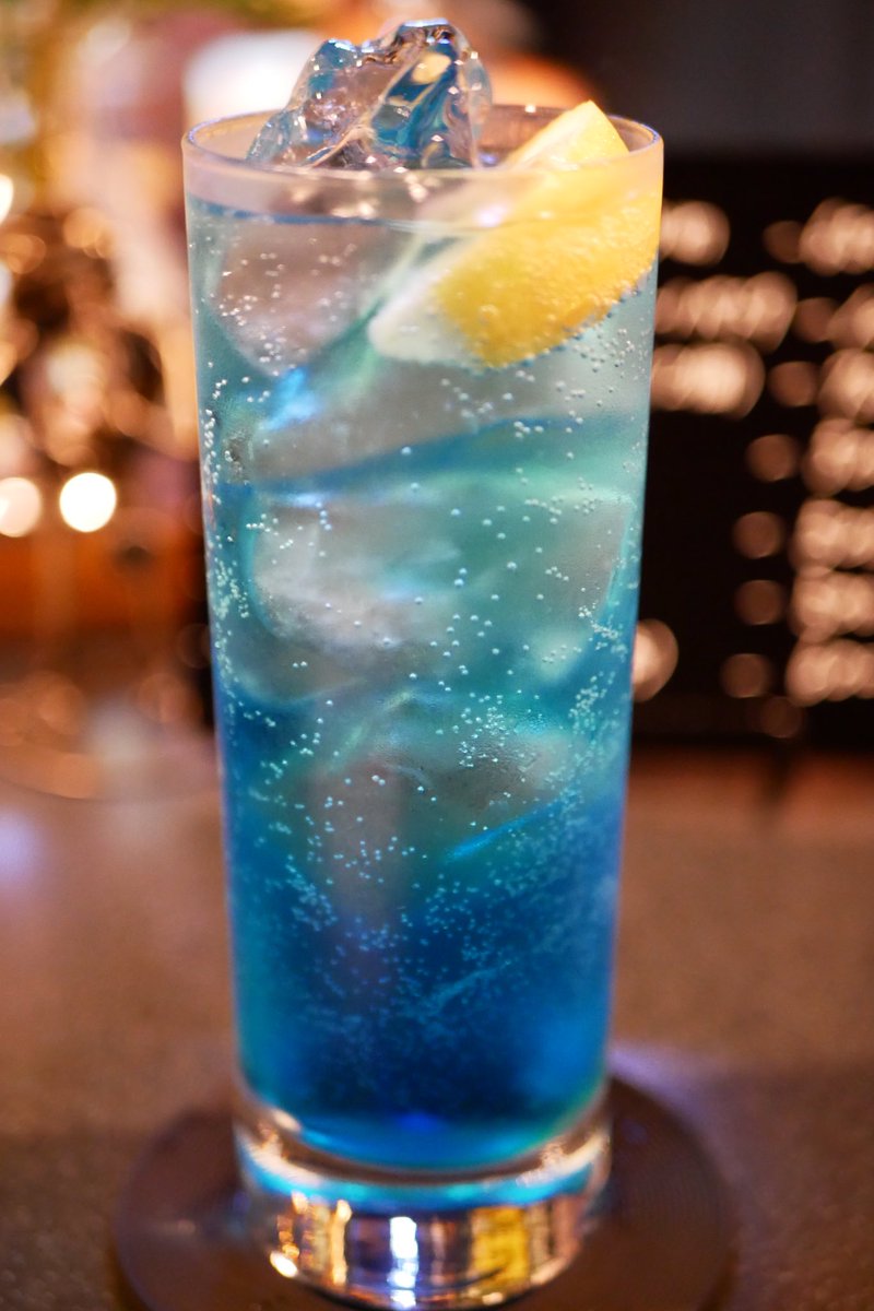 青い飲み物
