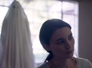 avenoirmag's tweet photo. "maybe it’s all too self-important. And we really are just watching a man in a sheet walk around to a depressing i… https://t.co/uRtOMCaQzr https://t.co/S1O76inEiu
