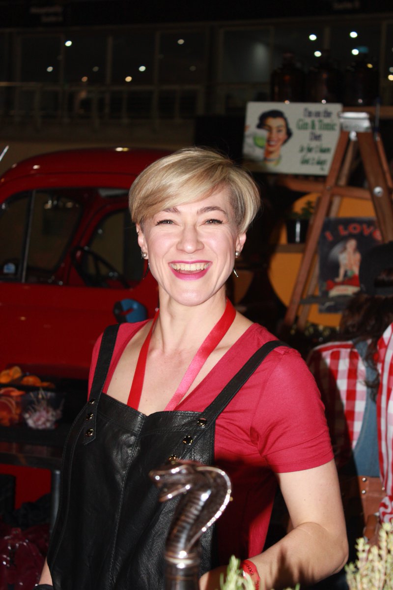 LaurasWorldza's tweet photo. This lady with her magical charm &amp; @GiniferGin just never disappoints! #GFWS2017 #GFWS #LaurasWorld #GiniferGin Cc: @goodfoodSA https://t.co/5KA20rOcDr