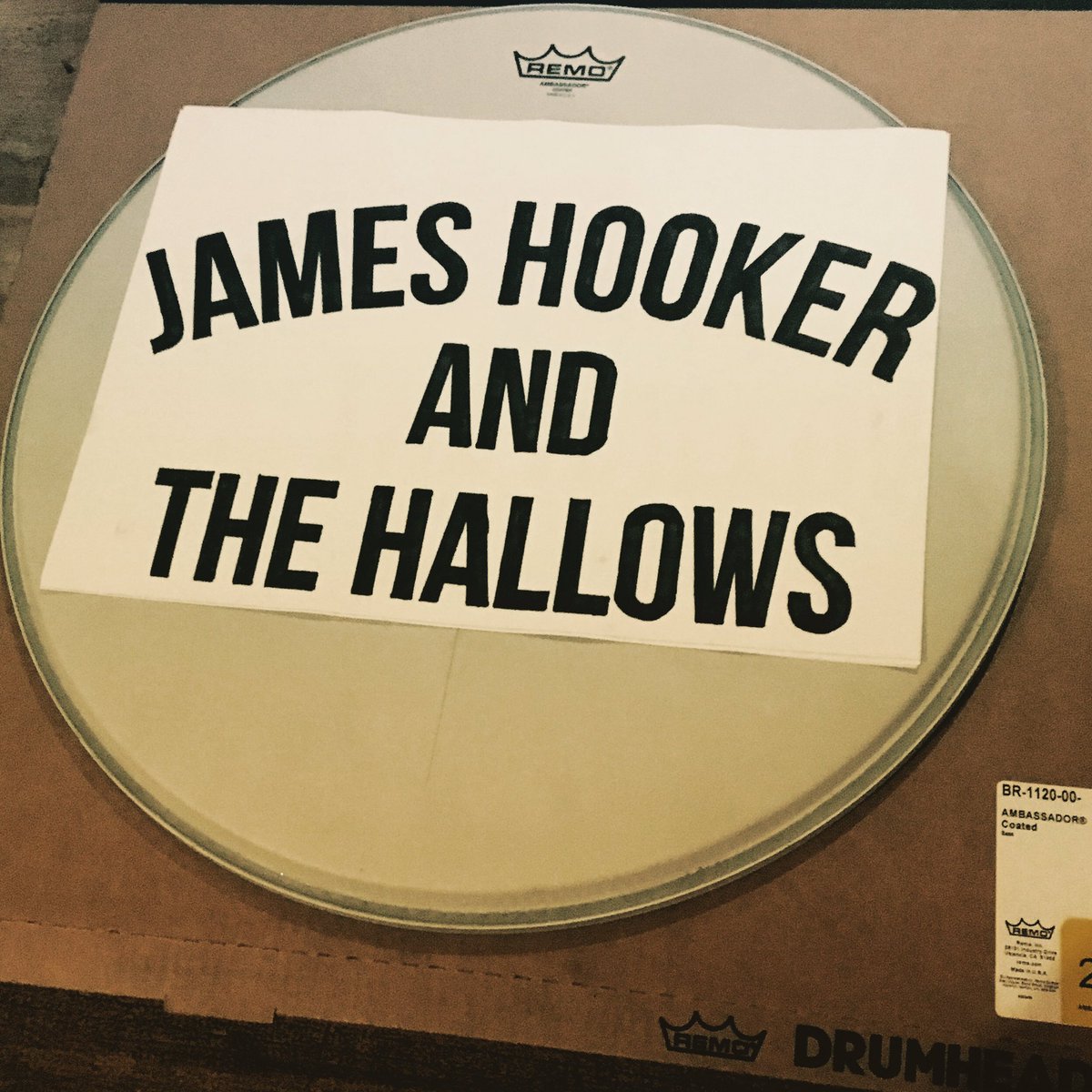 james_hooker_'s tweet photo. Does anyone know any sign writers... 😫 https://t.co/0lxW8PB4fM
