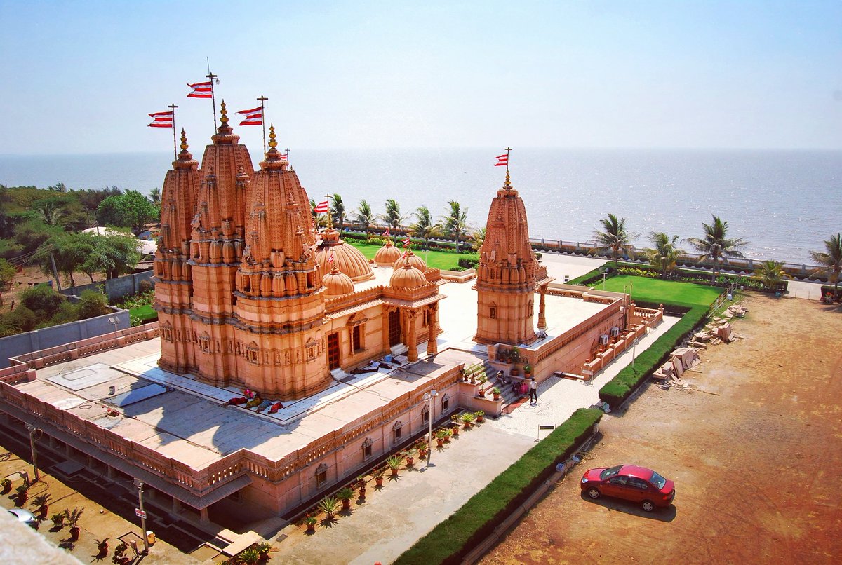 nirav_valsad's tweet photo. વલસાડ તિથલ સ્વામિનારાયણ મંદિર https://t.co/cNjqcPuDS4