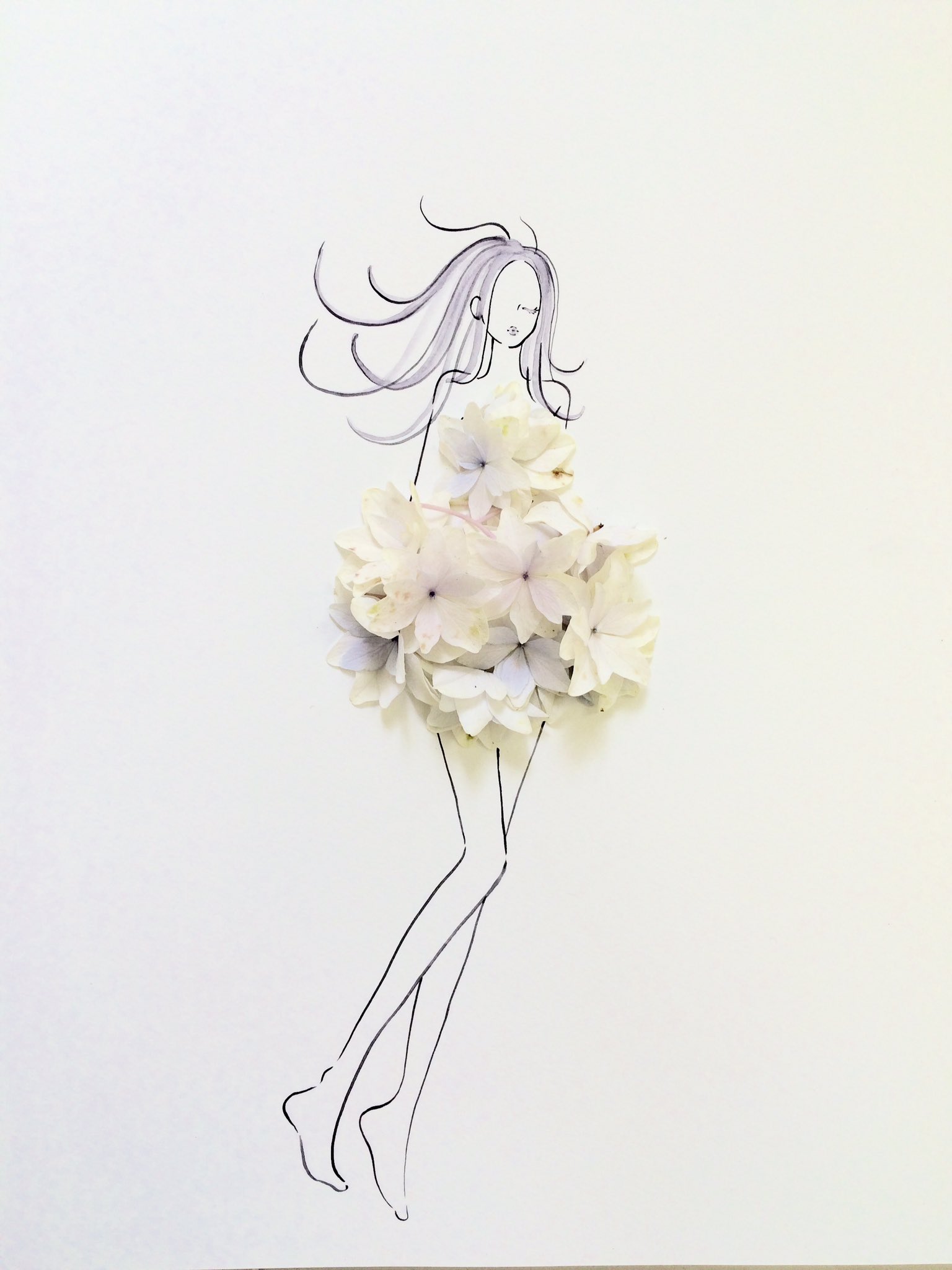 葉菜桜花子 ウェディングドレスできました 隅田川花火大会をイメージして名付けられたガクアジサイの品種 すみだの花火 の散った装飾花 萼片 を拾い集めて描いた絵です 花言葉は 謙虚 T Co 4ocwforog0 Twitter