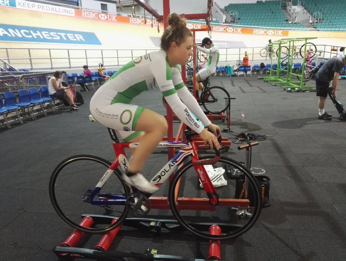 LBRH2000's tweet image. All packed and ready for Nationals with the team! 😝🙈💚loving the racekit too 💪 @EastlandsVelo  #sportcityvelo #newportvelodrome #wales