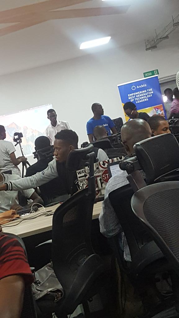 miss__ating's tweet image. Hi @Babajiide 🔥🔥🔥🔥
#LaravelNigeria