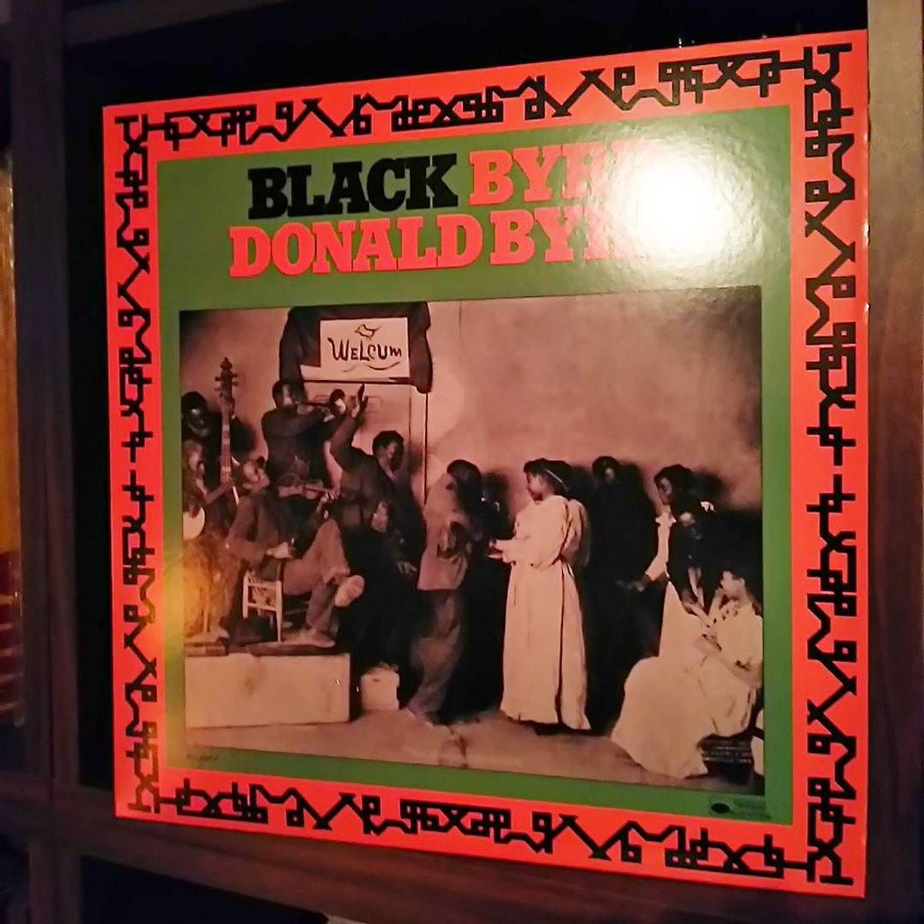 to_ckey's tweet photo. 今日の一発目
donald byrd「flight time」
ジャズファンクの傑作と言われるジャズトランペッター、ドナルド・バードのこのアルバム。ジャズがよく分からなくてもこのアルバムなら聴けると思う。 #Back_to_… https://t.co/Qr9DlCq4Bp https://t.co/2OiKsGqvoL