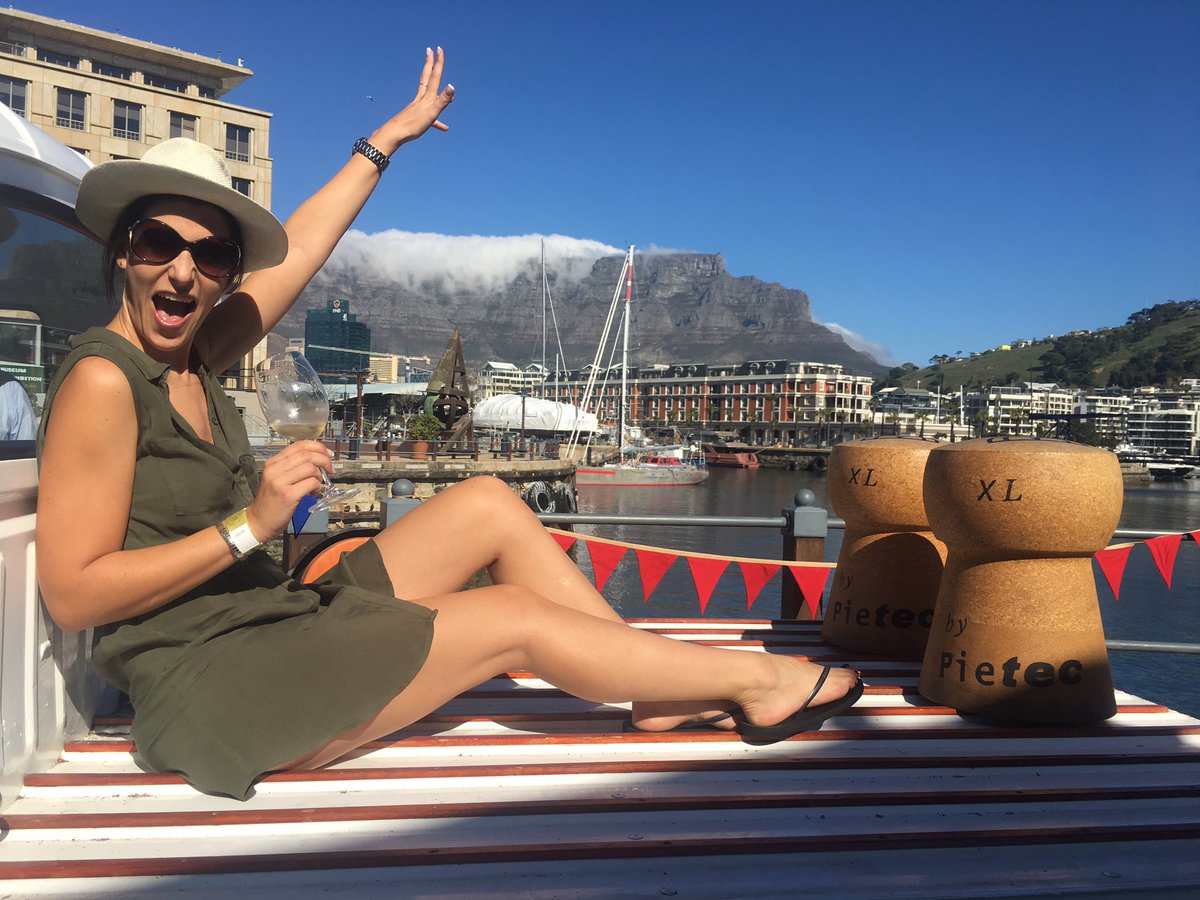 claireallen_sa's tweet photo. And that's the life @den_anker enjoying #ultramussels #DenAnker https://t.co/L4V4AodYCG