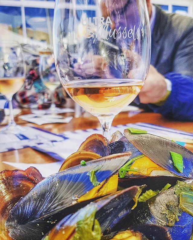 den_anker's tweet photo. It's happening!
The #wine and #Mussel festival of the year organized by @LukeKrone
#DenAnker #UltraMussels https://t.co/5rvRi1r6n6