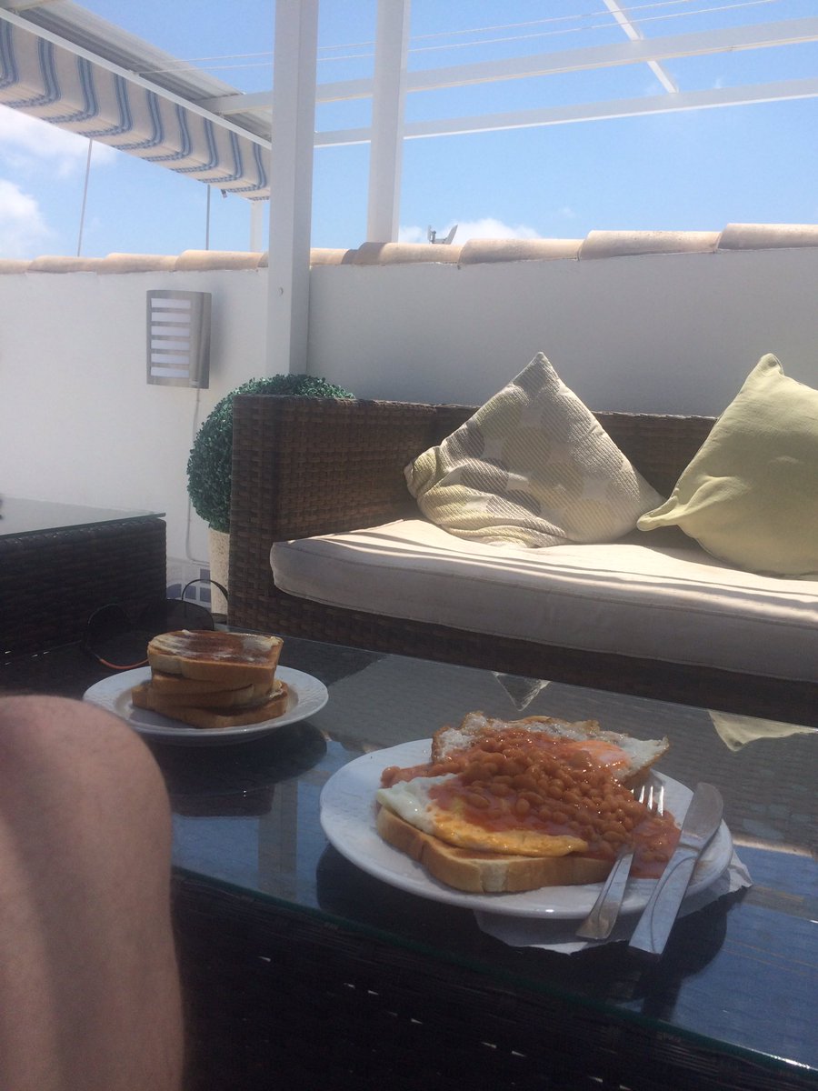 GCrowshaw's tweet image. This should life all the time 😍