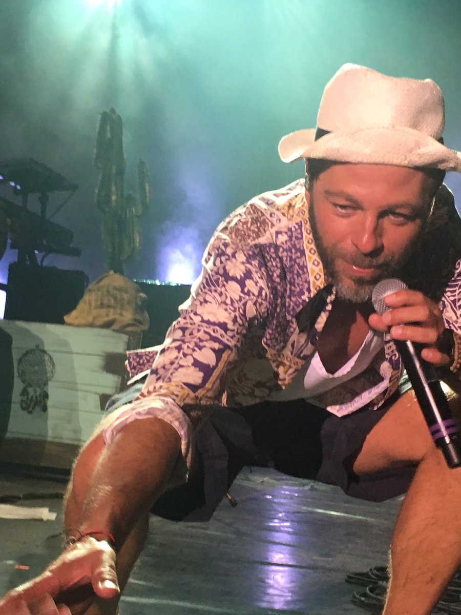 drugxfwirry's tweet photo. Une soirée de fou, une ambiance de folie, des musiciens exceptionnel et un artiste incroyable ! 
Merci @Mae_Officiel 👌🏼 https://t.co/Rk4zGZIDBm
