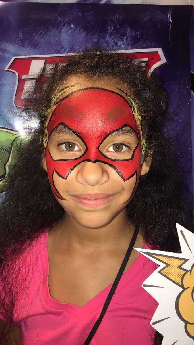 FFacepainter's tweet photo. #TheFlash &amp; 2 #HarleyQuinn for a #SuperHero party #longislandfacepainter #lientertainment #facepainter #kidsparties https://t.co/8GK9NNjPxL