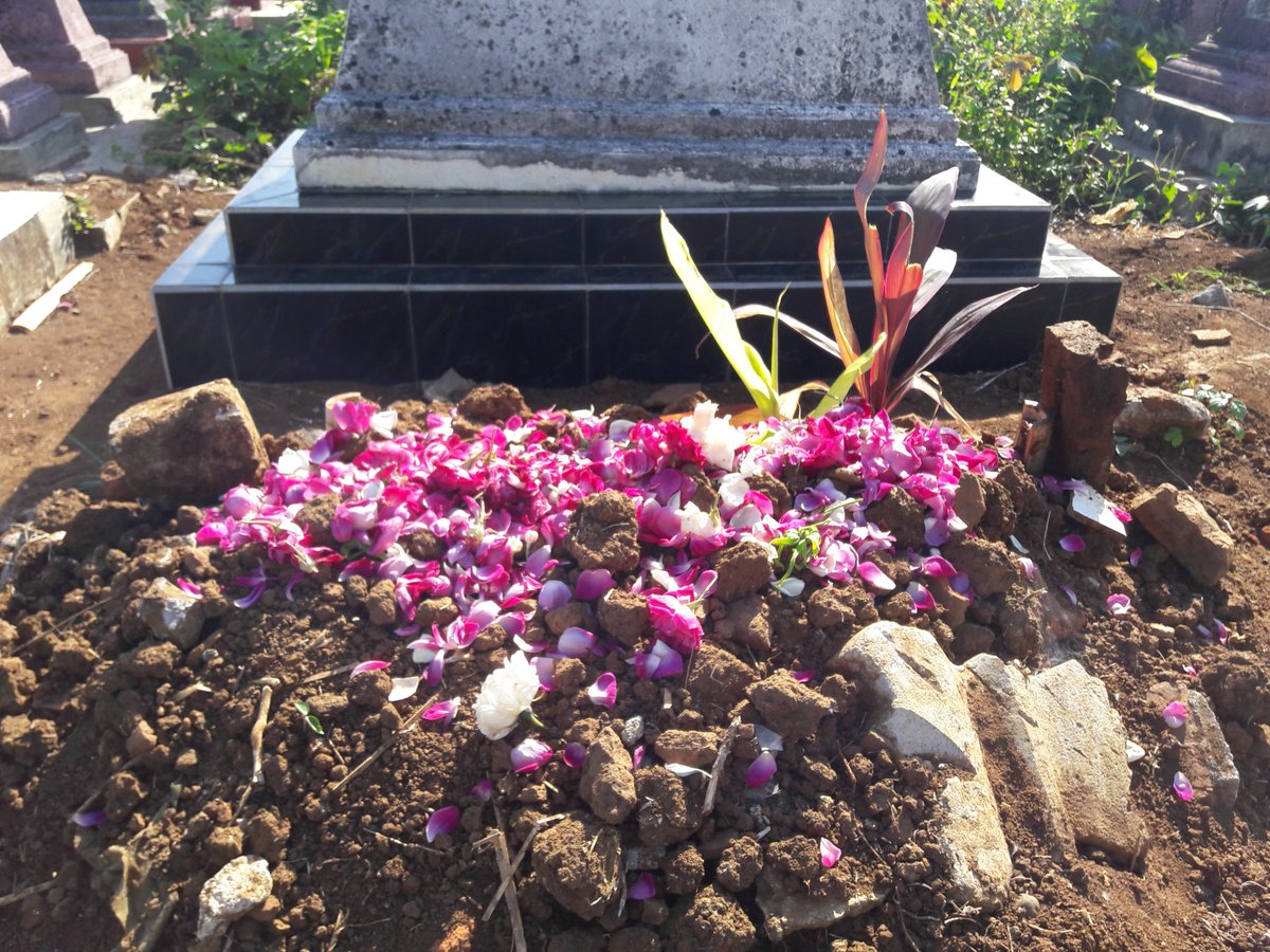 Rasanya baru kemaren kita berkomunikasi lgi