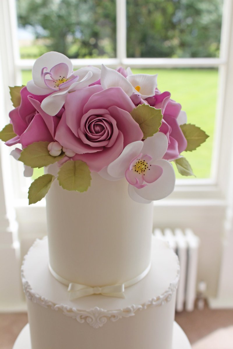 Designer Cake Co tweet media