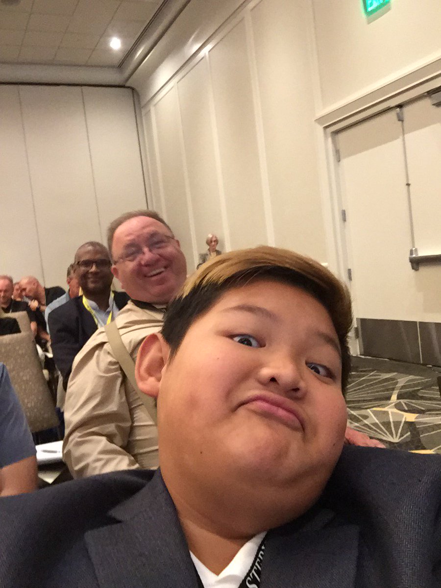 RichPotter128's tweet image. Photobombing the youngest entrepreneur at Ultimate Partnering 9 #rementor  #instantnetworking