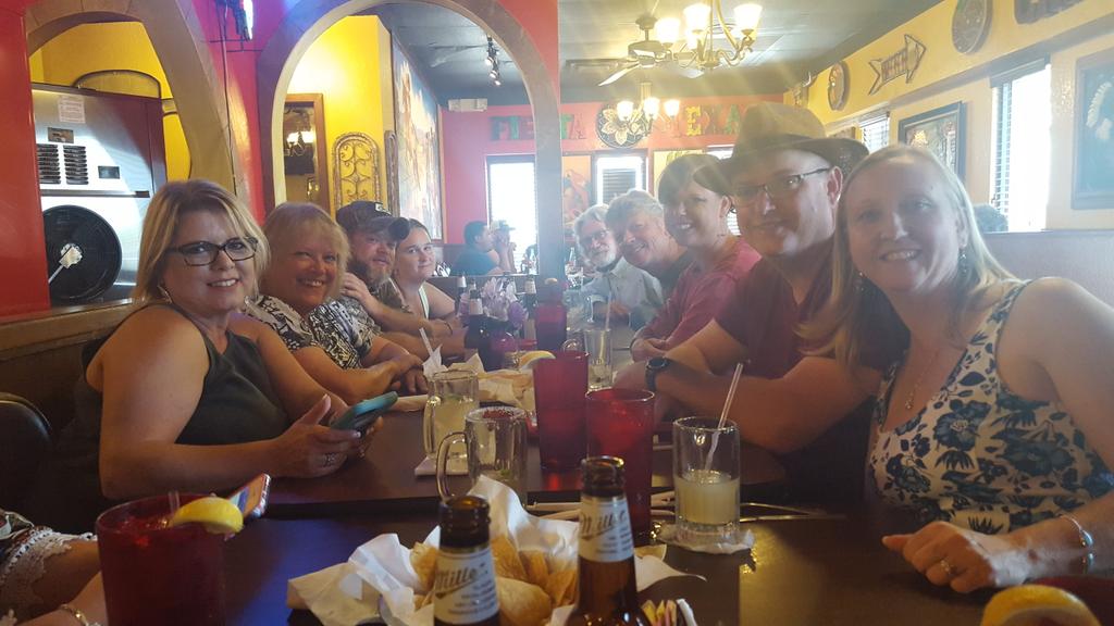 lmprinz's tweet photo. Happy birthday to my sis in law! Wonderful #AESSUMMERFUN #birthdayselfie https://t.co/evQx0njnF5