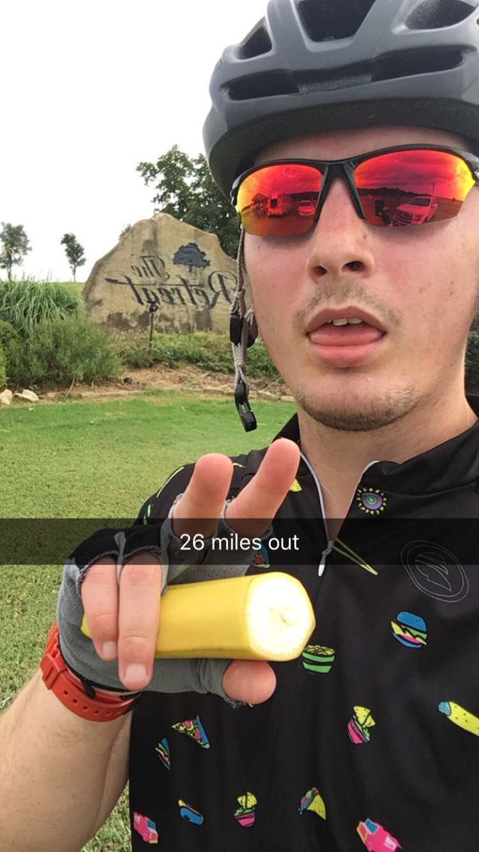 _hulu__'s tweet photo. Did the 41 mile #goatneck this morning. My longest ride yet, and my legs can tell. #specialized https://t.co/Y90bHTB67Z