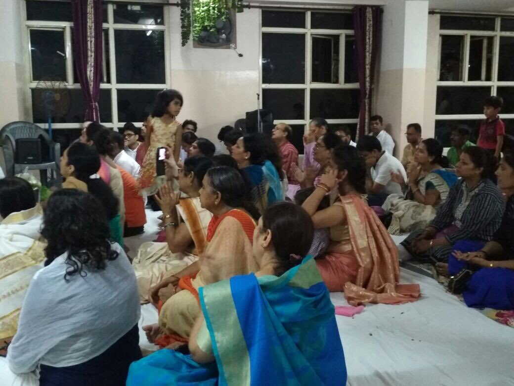 JGDSwamiji's tweet photo. #SravanRudraPooja #Samoohik today evening @Vaishali. https://t.co/bE4cfdQC7q