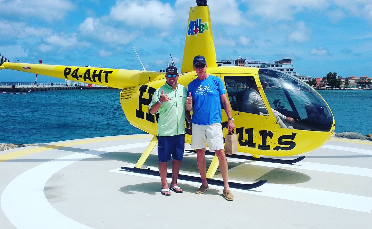 Remember you need some activities this weekend! 🙌🙆 Executive KirkenD was here with friend and did a 30min Islandtour 🌞🚁