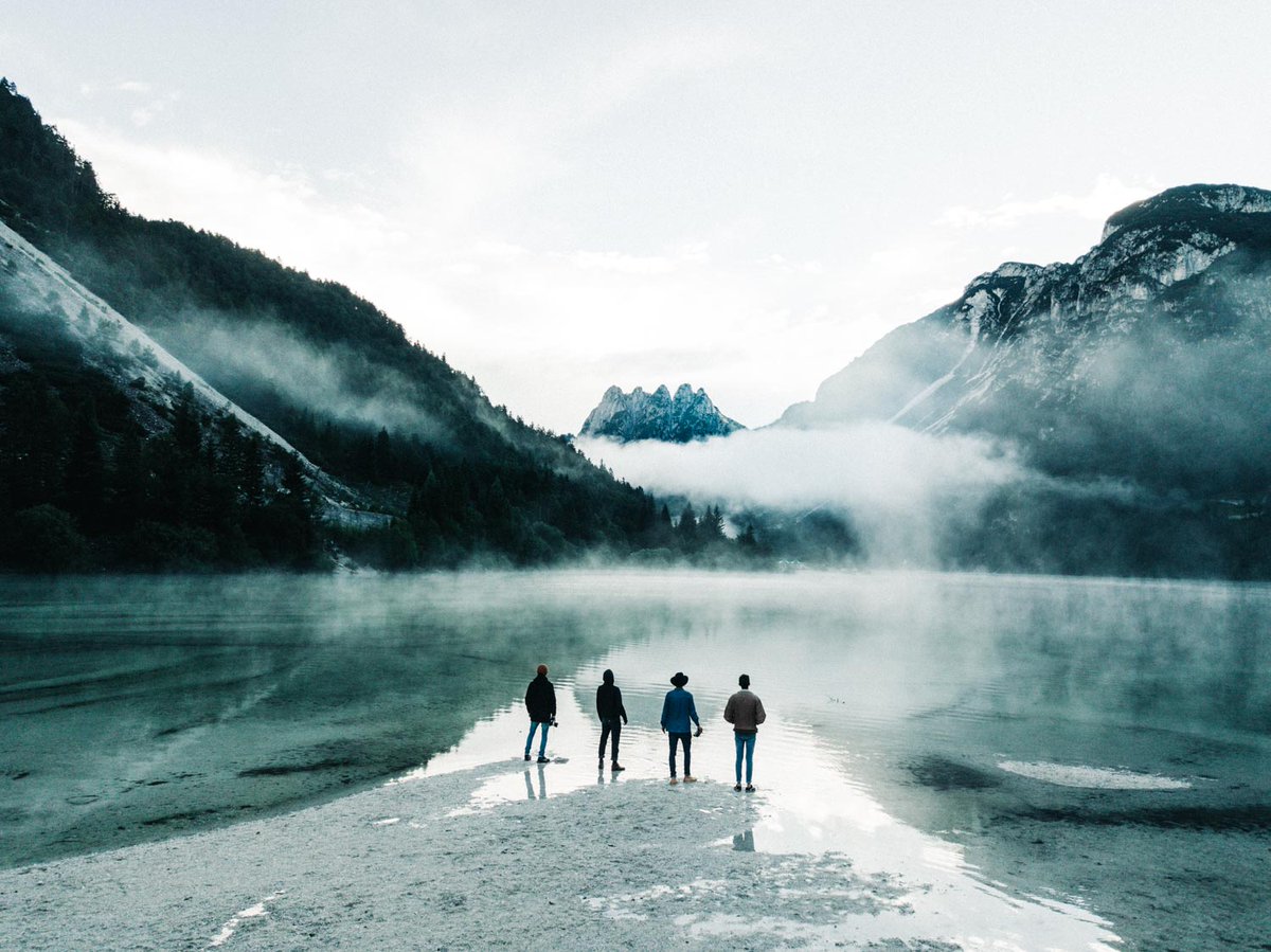jonathanbertin's tweet photo. 4 potes, 1 van, 1 mois, 7000 km, 9 pays, des paysages plein la tête, des moments de vie intenses, merci à tous d'avoir suivi ce trip ! ❤ https://t.co/jpXuUn6Ekh
