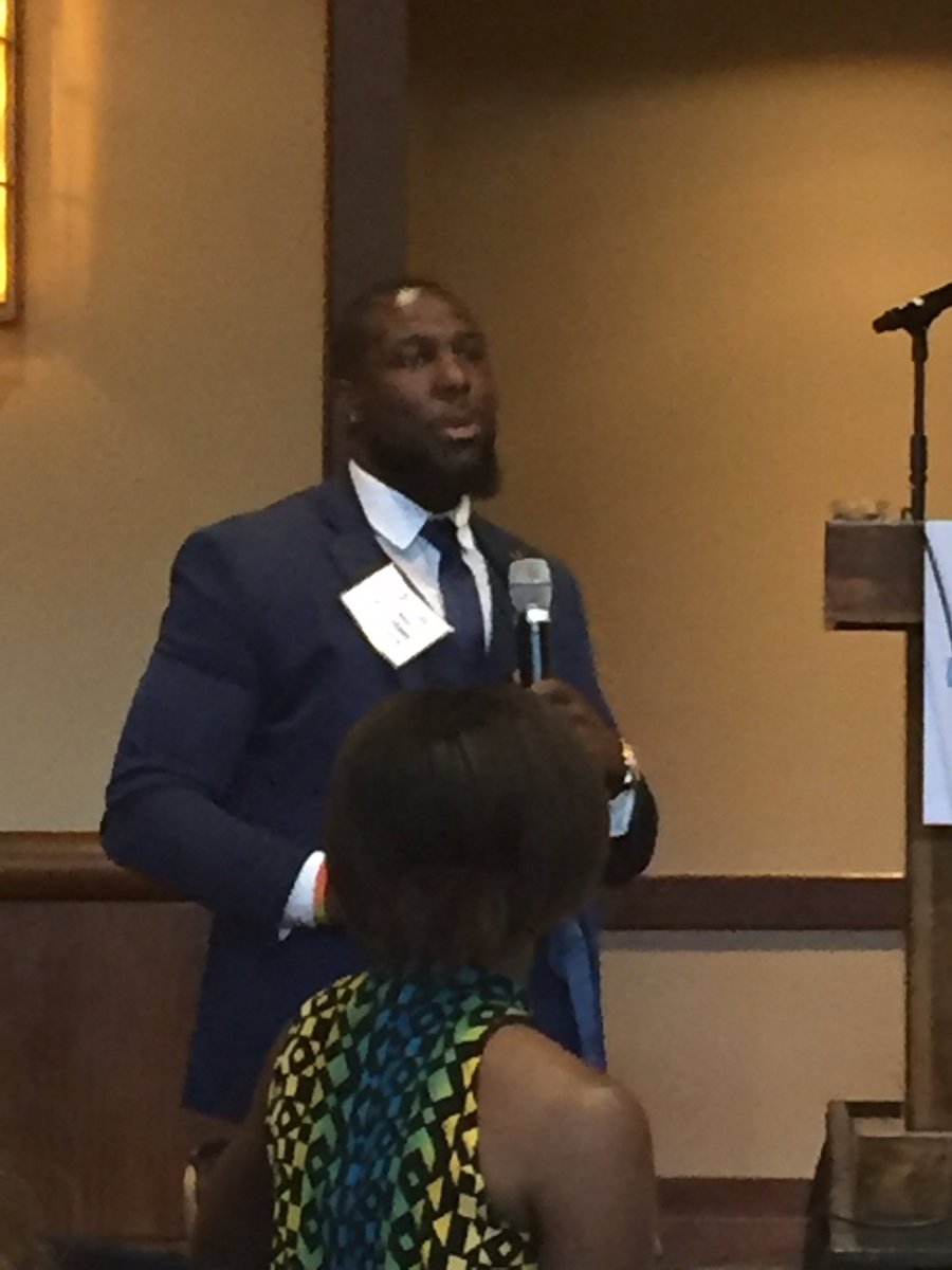 elizglid's tweet image. Vice Mayor Charlottesville Virginia got 8.5M reparations package approved, then took down Robert E Lee statue. Wow!! #LocalProgress17