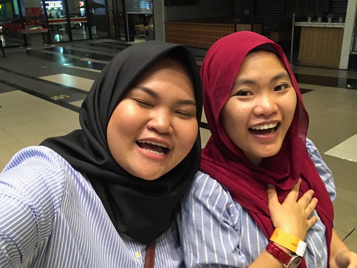 SofiaMrz's tweet photo. Congrats Aj sbb menang contest Insta Ubermy n thanks cz choose me as ur plus one! 😹😘#uberyuna #ubermy #yunasecretshow https://t.co/HJS620JPFH