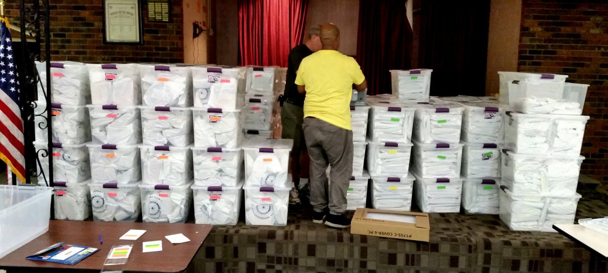 branchbrioso's tweet photo. And , the 2,300 school-supply kits are ready! #StuartPyramid students, these are for YOU! See you @StuartFair on Aug. 10th! https://t.co/1uOxP2Q9T2