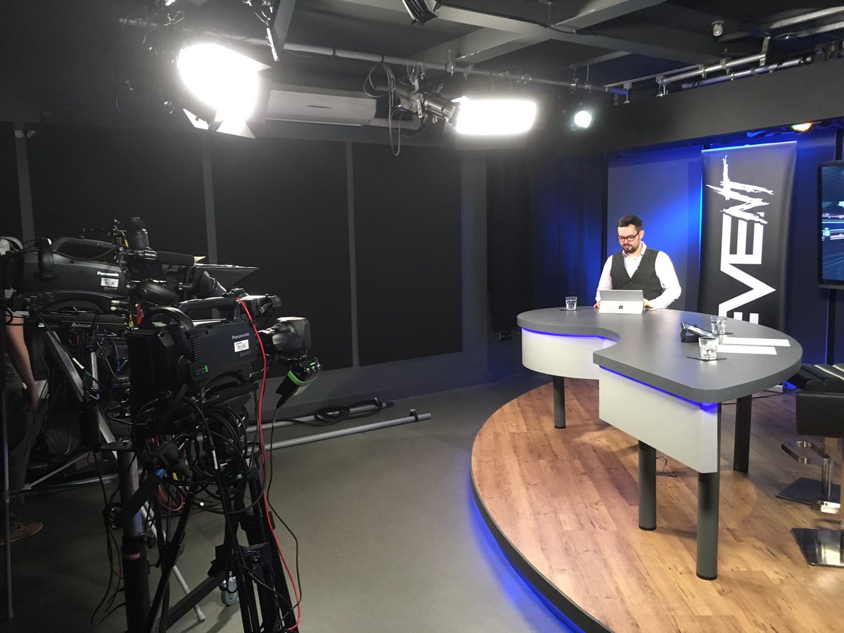 eve_nt_tv's tweet photo. Behind the scenes for the #ATXV! https://t.co/9tNZlalCJA #EveOnline #Tweetfleet  #eSports ! So many rooms, teams and Shinies! #rockon https://t.co/up3MuPa5Vq