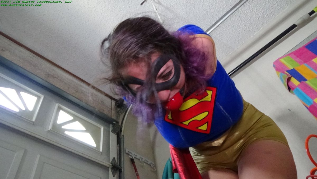 jimhunterslair's tweet photo. @MissGiaLove photo/video update https://t.co/IHVdzmAFuV #bondage #superheroine #cosplay #DamselinDistress #overthekneeboots #strappado https://t.co/quVdP8sCcu